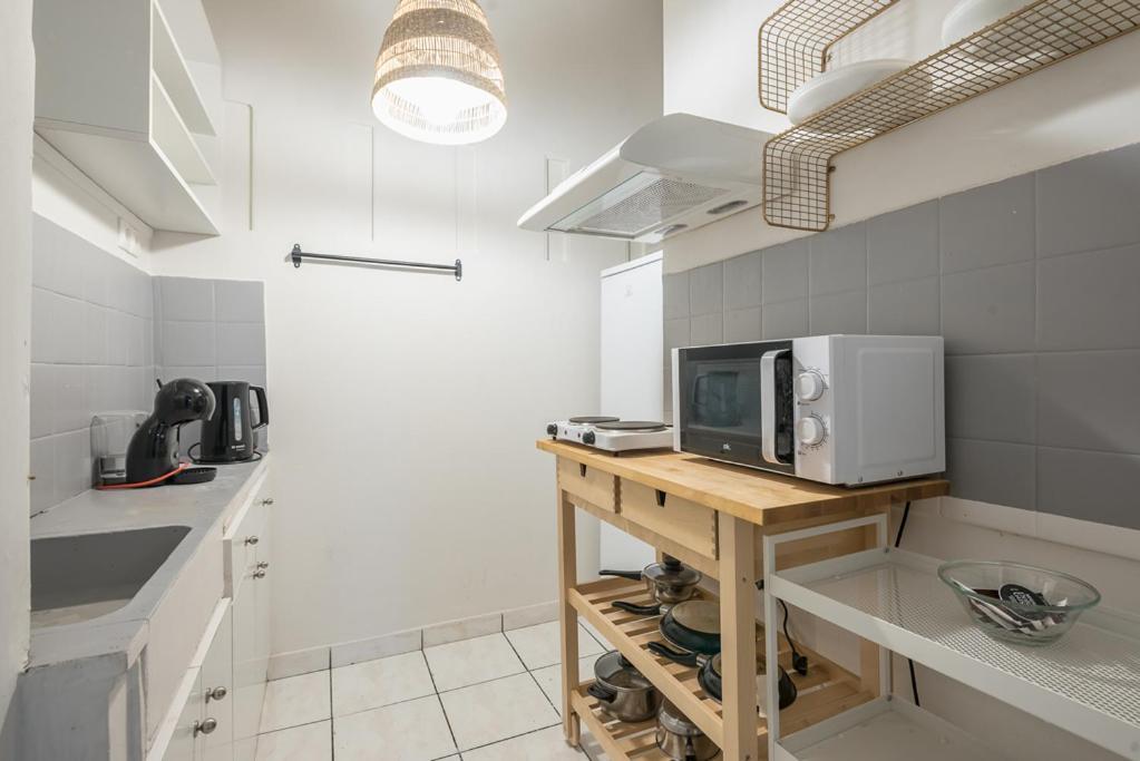 Pame Rentals - 2Bd Home, 4 Min To Acropolis Афины Экстерьер фото
