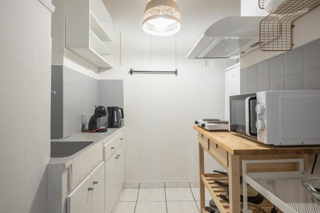 Pame Rentals - 2Bd Home, 4 Min To Acropolis Афины Экстерьер фото